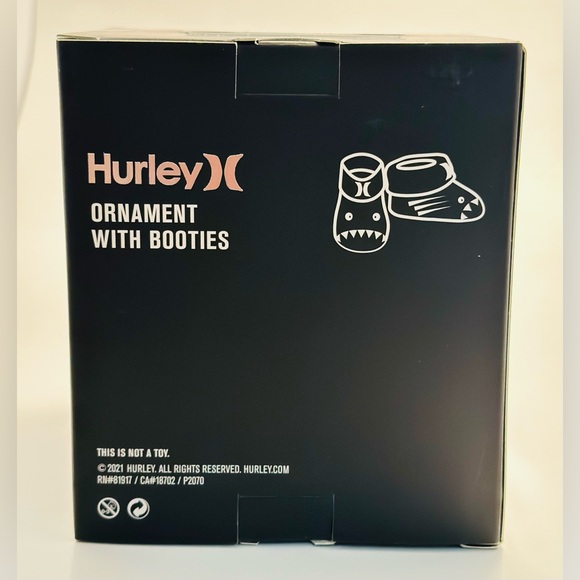 Hurley newborn 1 pair of booties in ornament shark design size 0-6M new in box - Picture 5 of 7